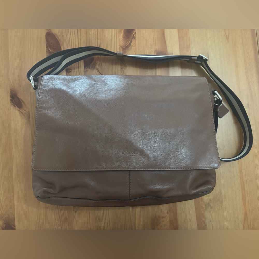 Coach Brown Leather Men's Messenger Bag